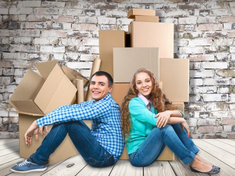 Reliable man with van service completing a Hatchend delivery